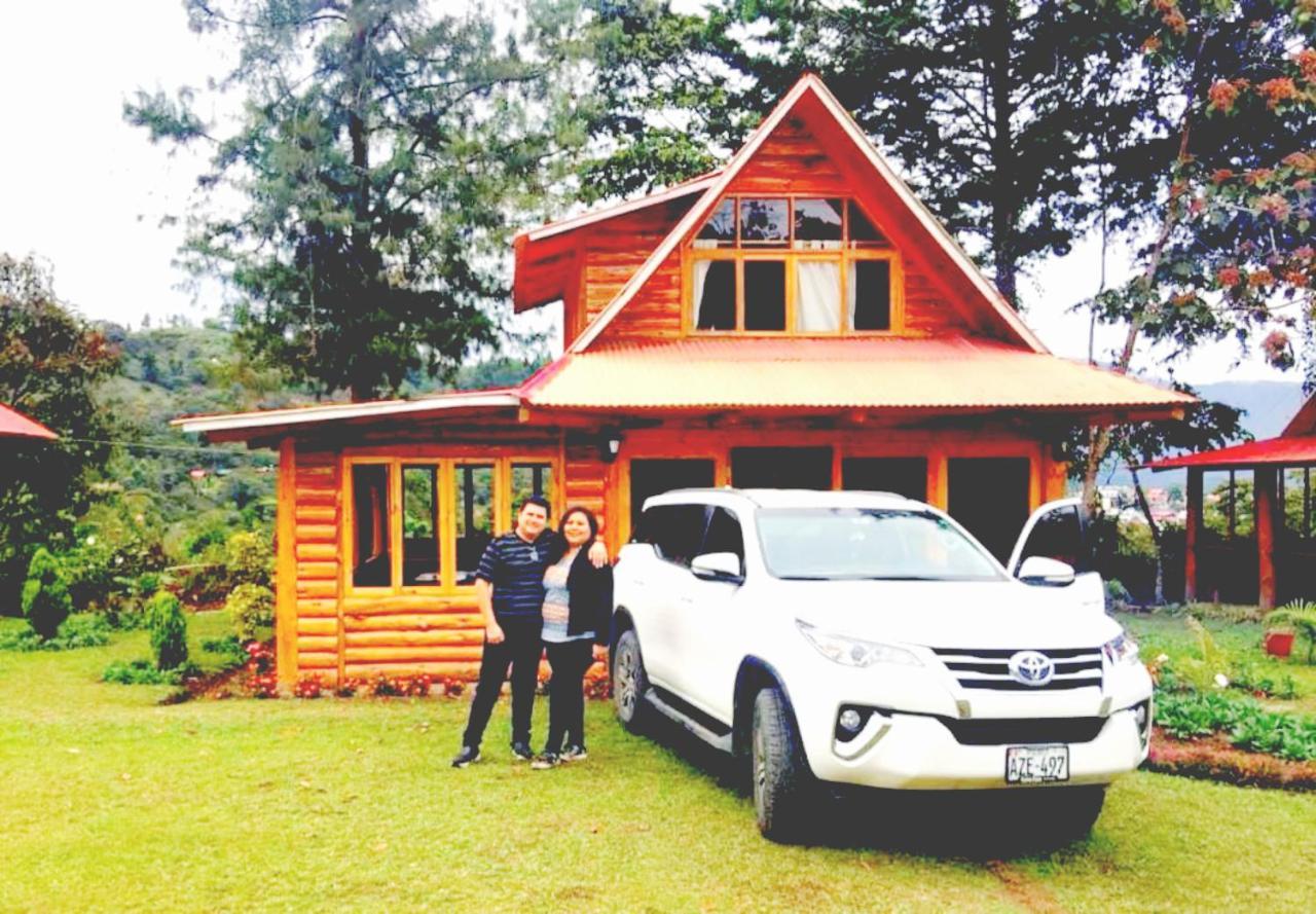 Hassinger Ranch Cabanas Oxapampa Bagian luar foto