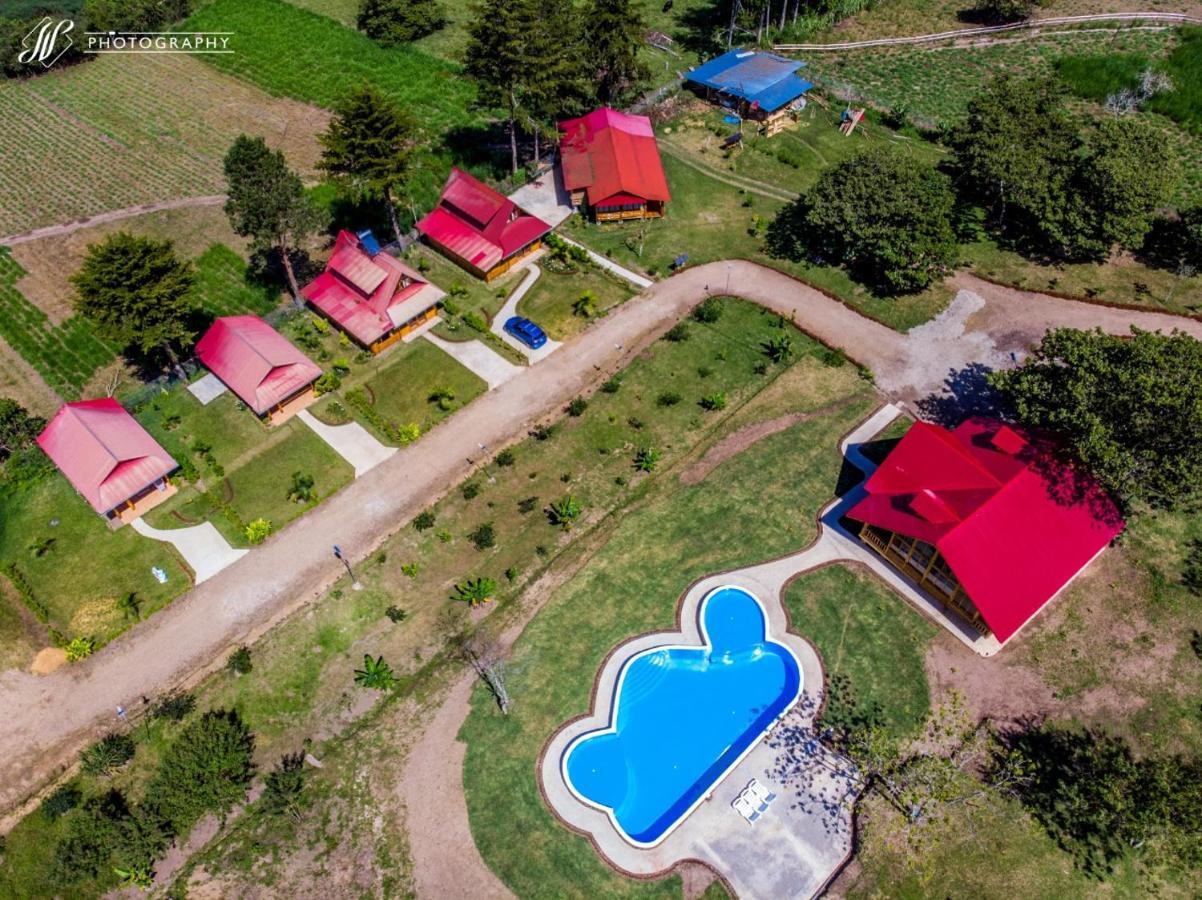Hassinger Ranch Cabanas Oxapampa Bagian luar foto